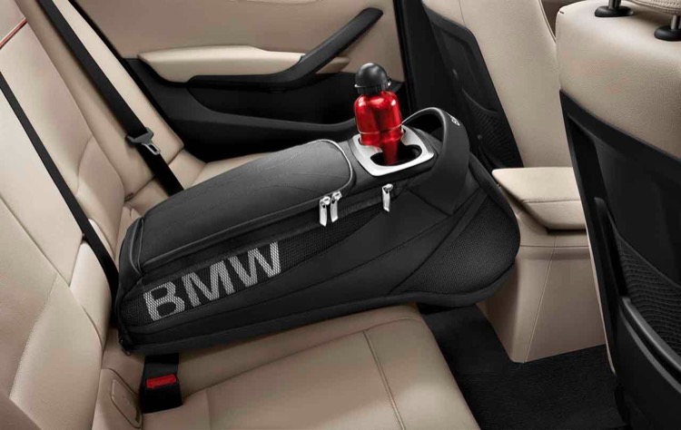 BMW Genet - Ce sac de rangement arrière BMW offre un espace de